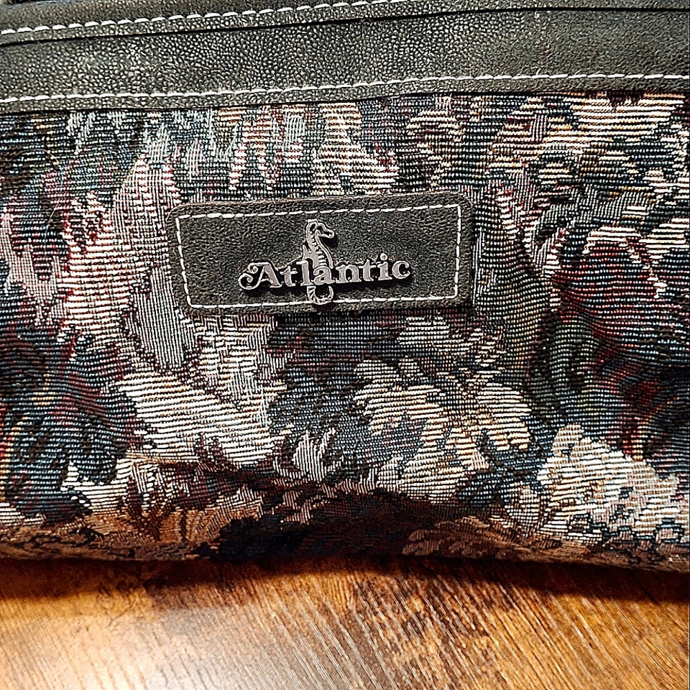 Atlantic Floral Tapestry Carry on, Weekends & Overnight Luggage Vintage 80s